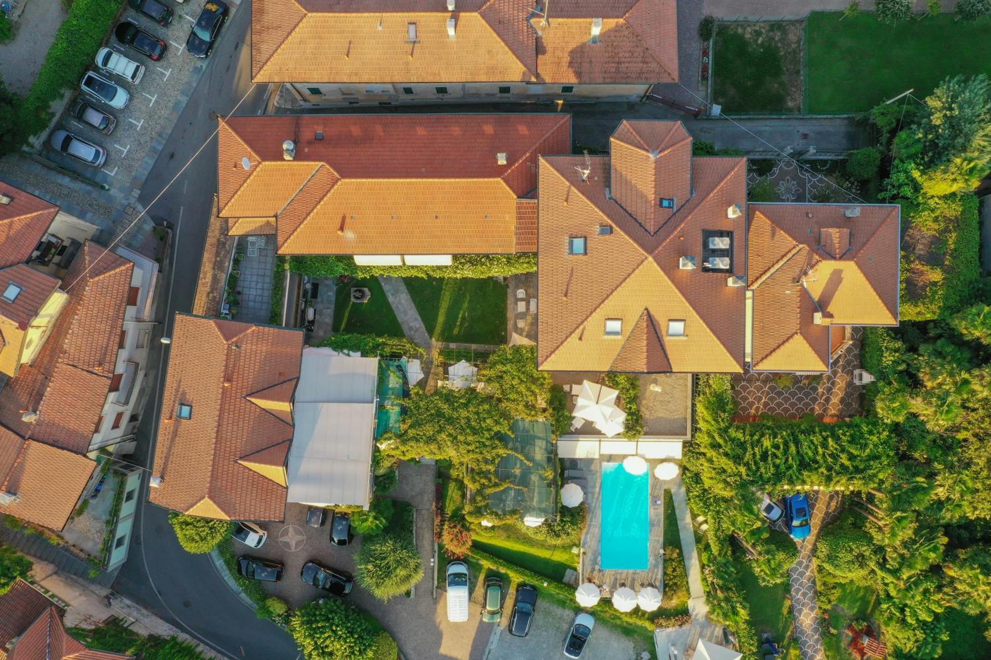 Hotel Belvedere Ranco Eksteriør billede